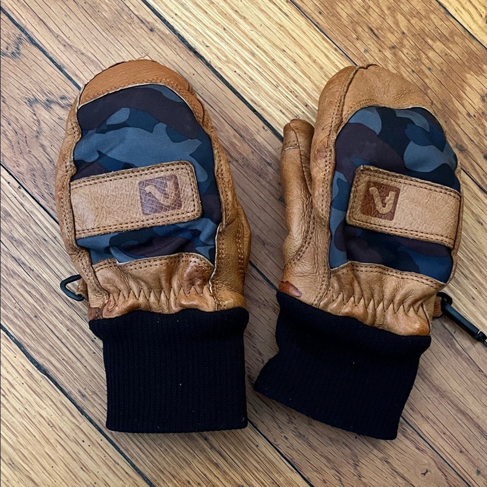 Flylow Kids' Tan and Camouflage Leather Mittens